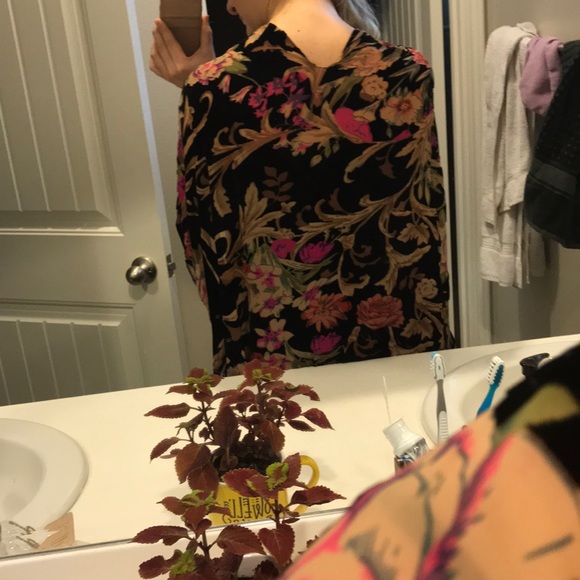 Cardigan - Picture 4 of 5